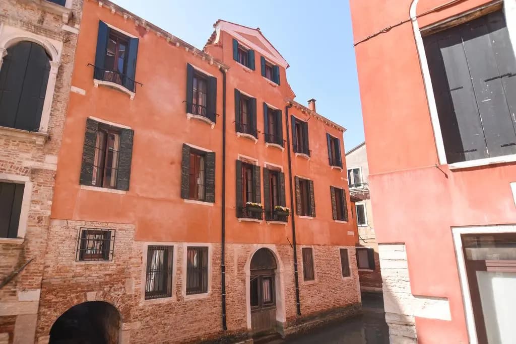 Palazzetto San Lio - photo 1