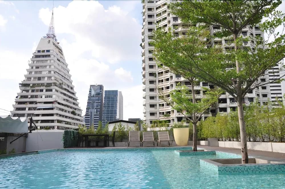 Quad Suites Silom - photo 11