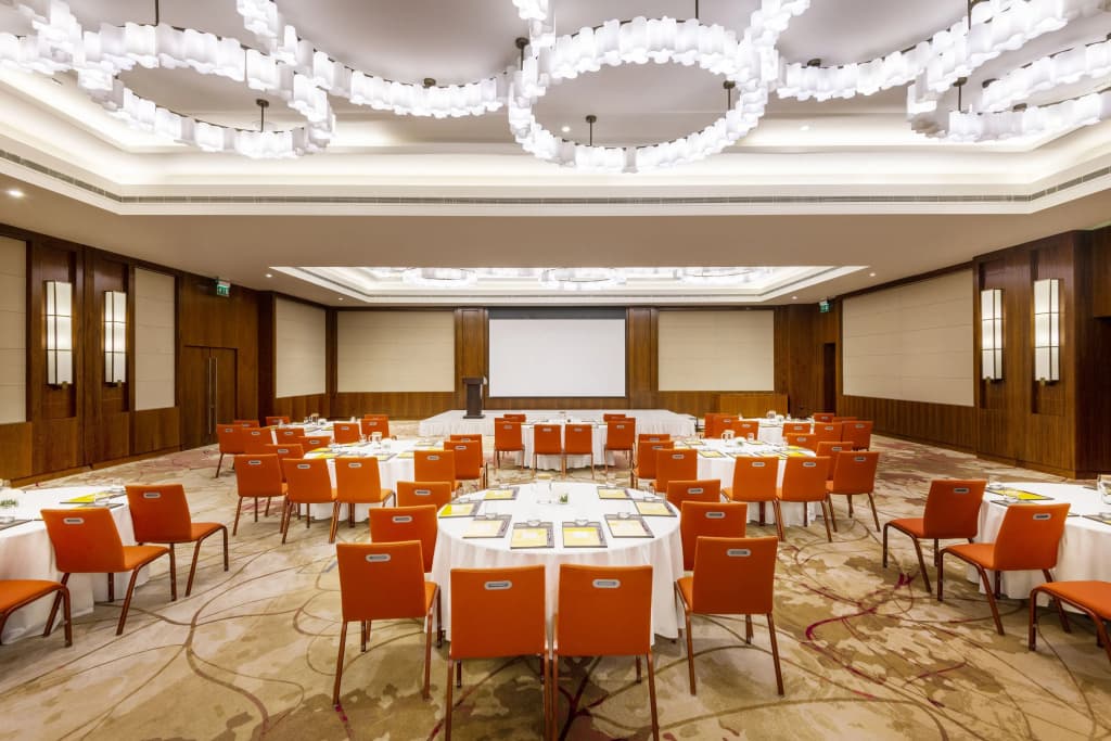 Crowne Plaza Muscat Ocec by IHG Hotel - photo 16