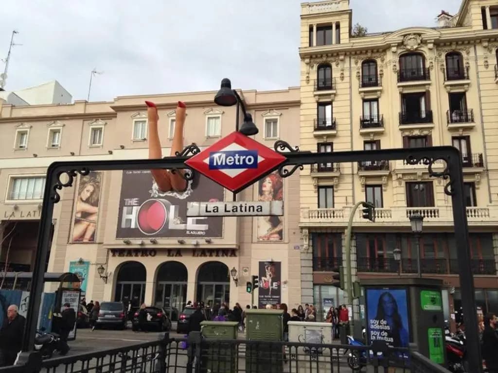Five Windows to La Latina by Batuecas - main photo