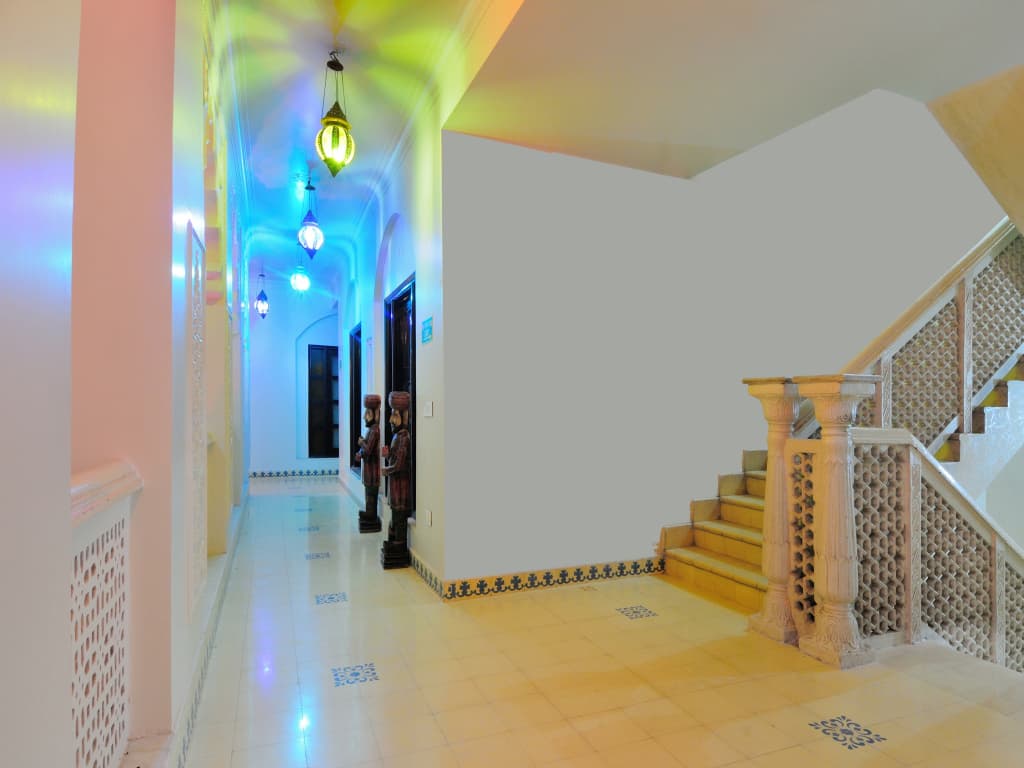 Jyoti Mahal A Royal Heritage Hotel - 5 Mins from New Delhi Railway station & 2Mins From Metro - photo 9