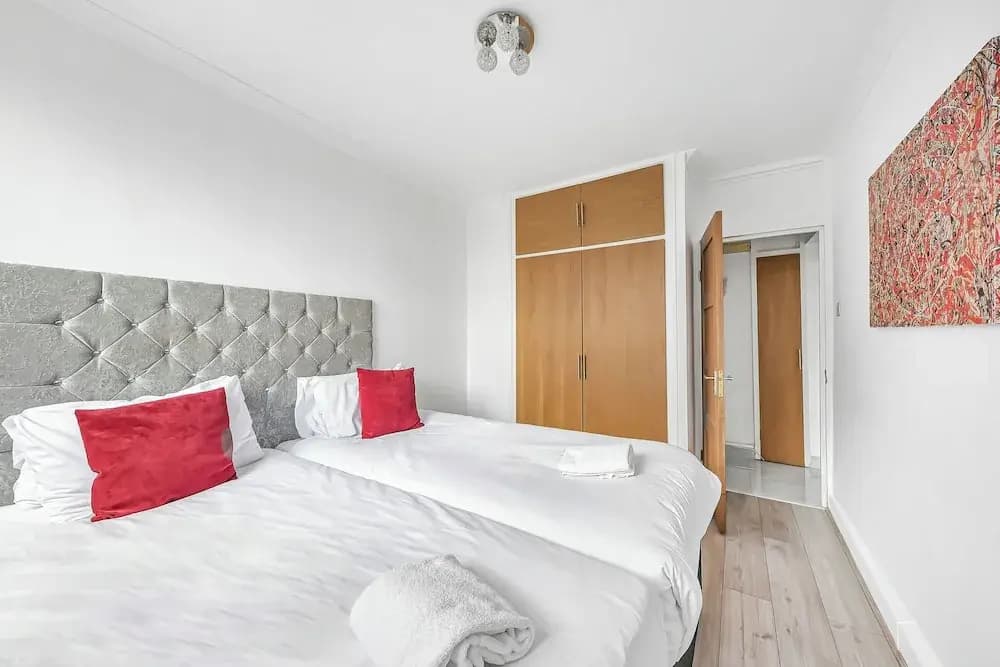 Marble Arch Marylebone Flat - photo 3