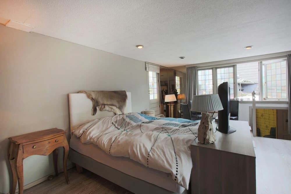 Amsterdam West Apartments - photo 3