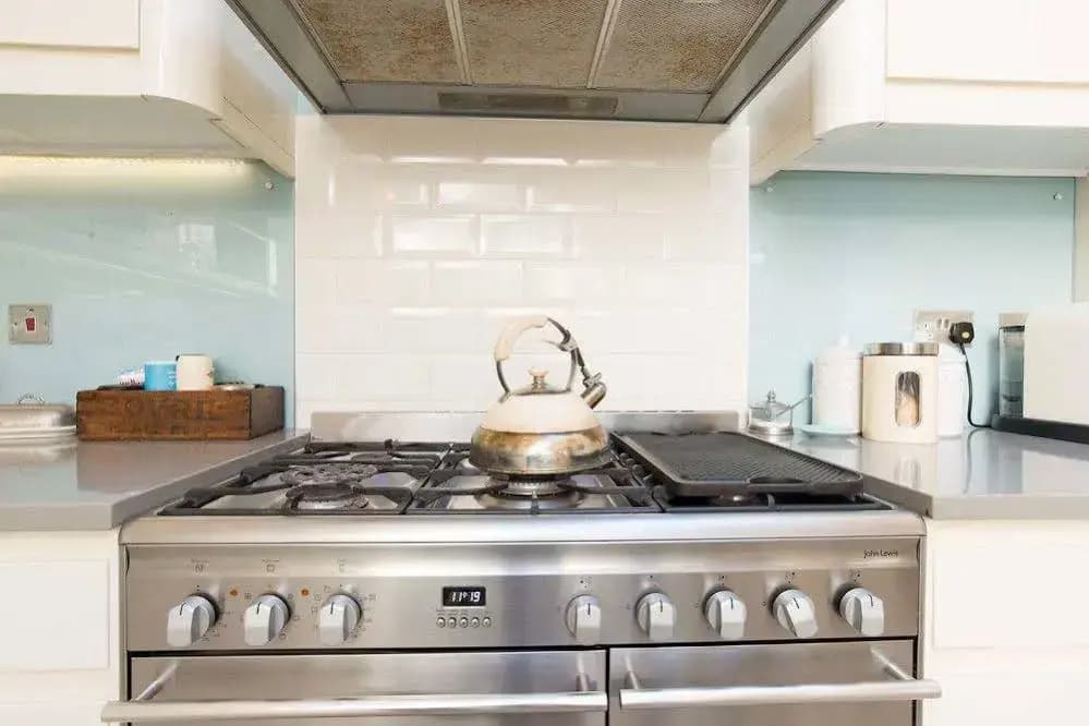 Veeve - Fulham Apartments - photo 25