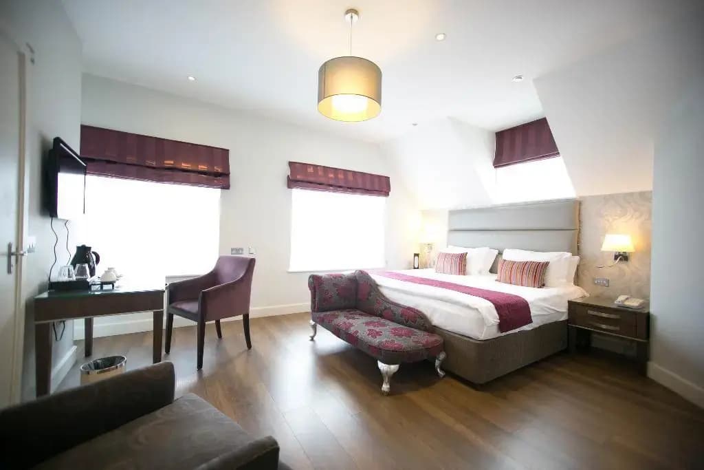 The Pillar Hotel - photo 33