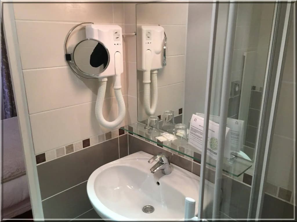 Hotel Le Clos d'Alesia - photo 8