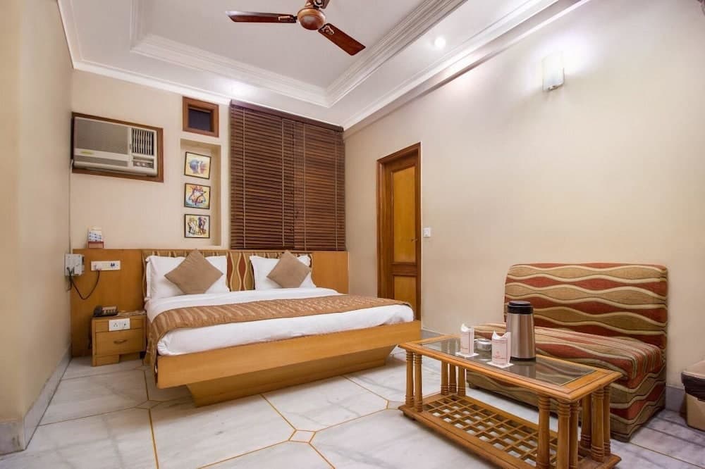 Hotel Singh International - photo 30