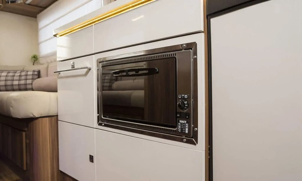 Go Outdoors Motor Home - Caravan Park - photo 11