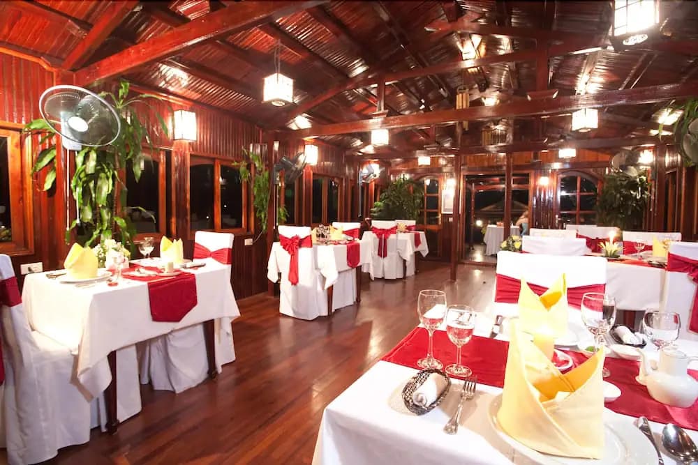 Huong Hai Junks Halong - photo 20