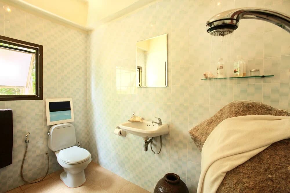 White Azure - photo 10