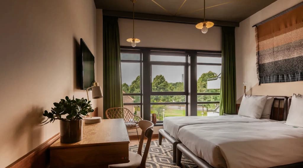 Hotel V Fizeaustraat - photo 30