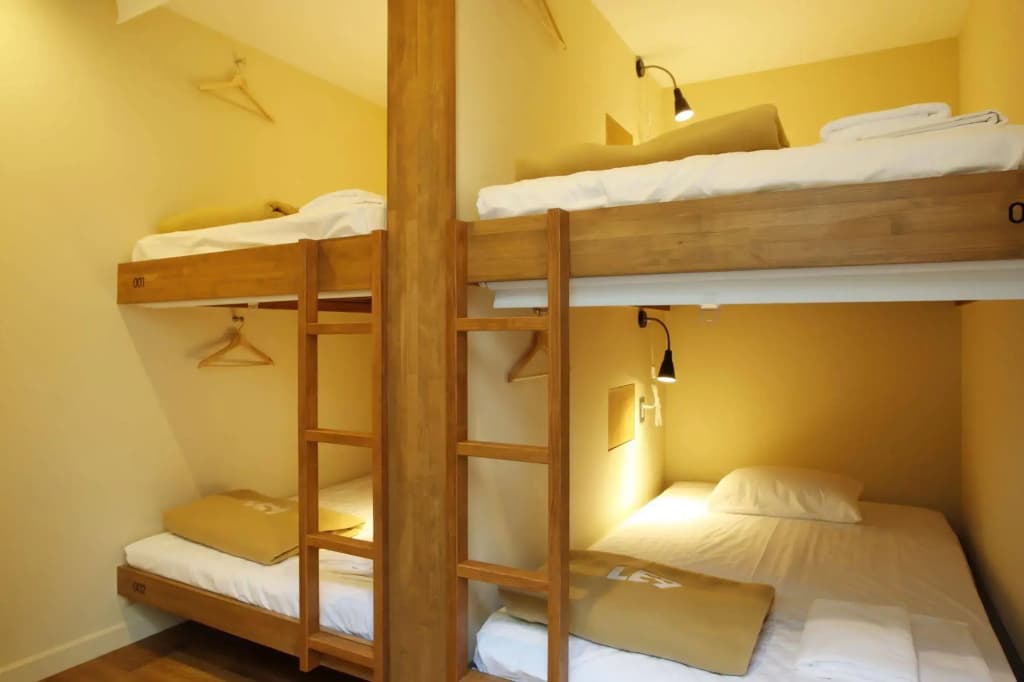 The Lower East Nine Hostel - photo 5