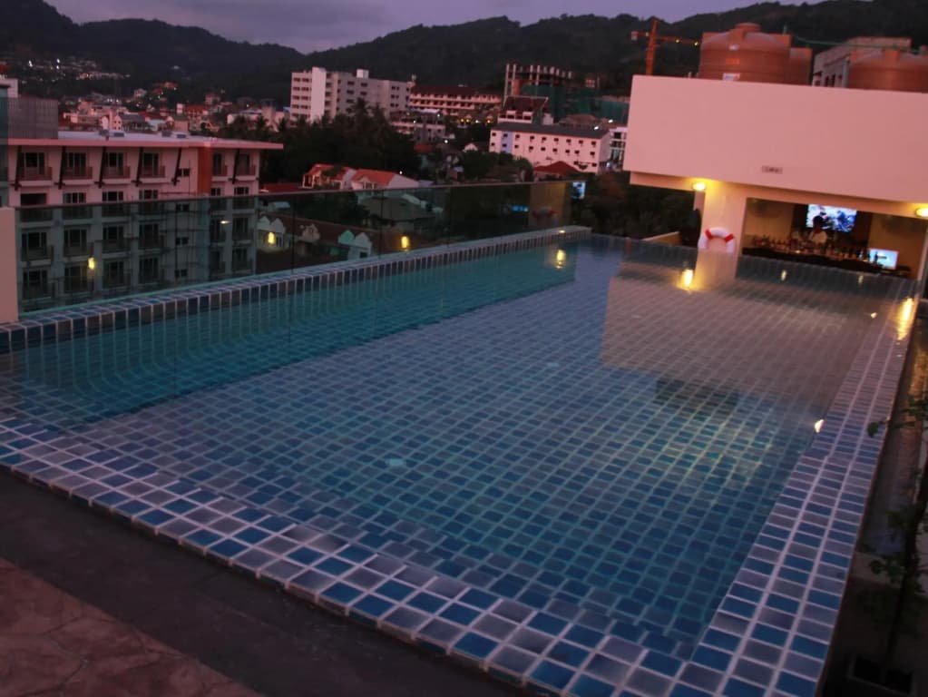 Hemingways Silk Hotel - photo 14