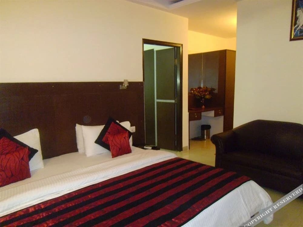 Airport Hotel Breeze - photo 3