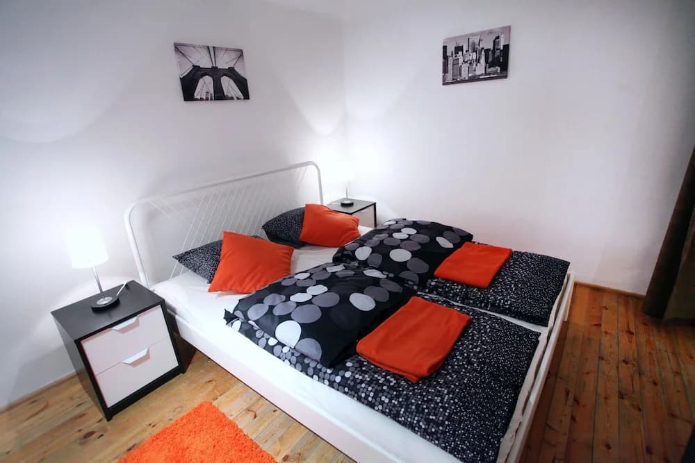 Dfive Apartments - Colorful - photo 3