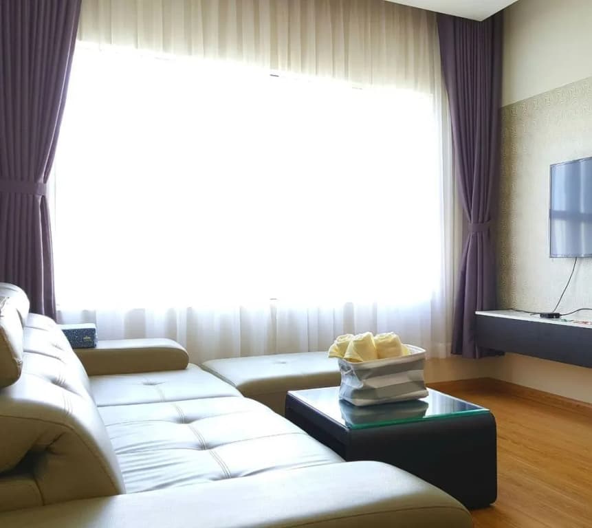Sunrise City 2BR with Infinity SW Pool - photo 21