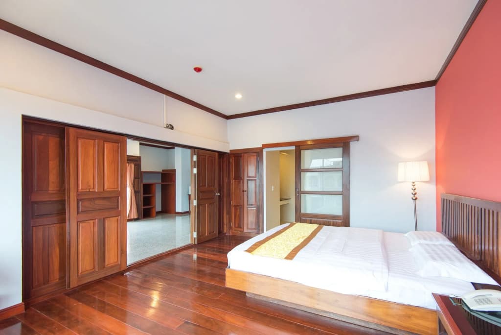 The President Hotel at Chokchai 4 - photo 6