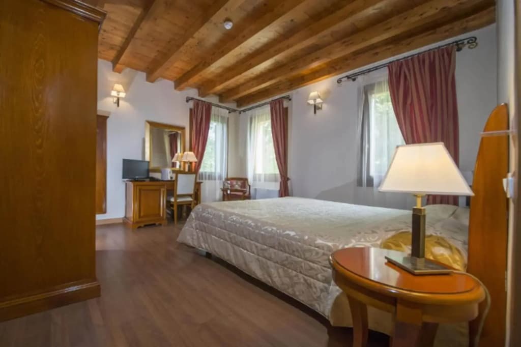 Hotel Venice Resort Airport - photo 4