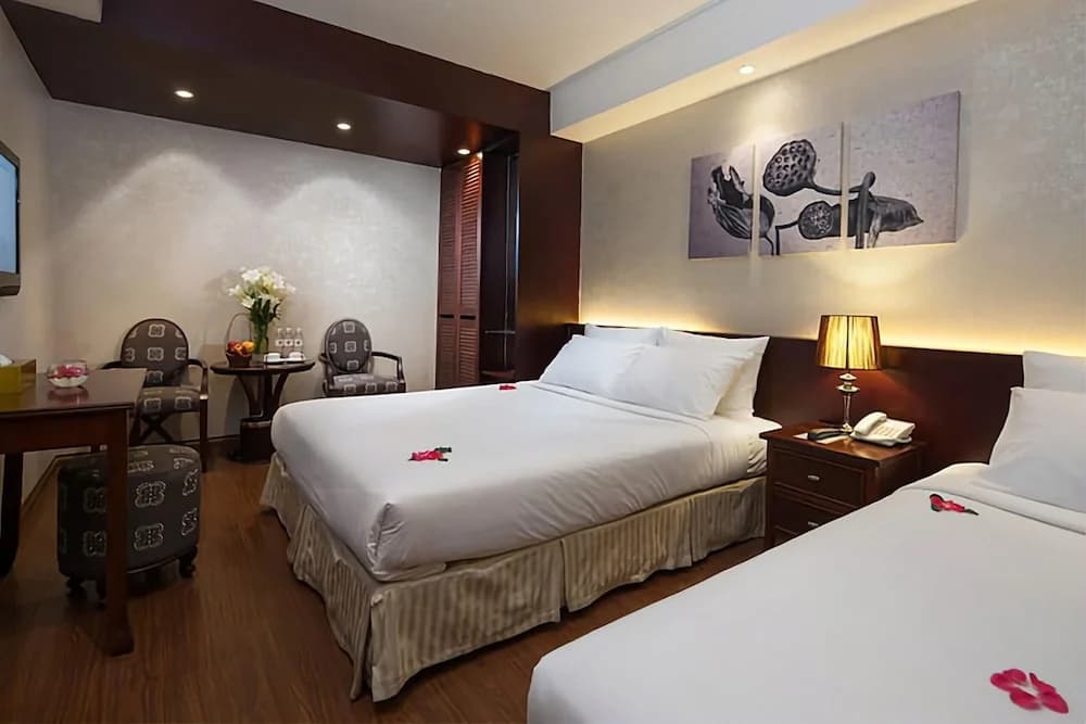 Skylark Boutique Hotel - photo 1