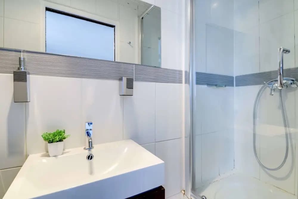 Comfy Apartment for 2 in Gare du Nord - photo 7
