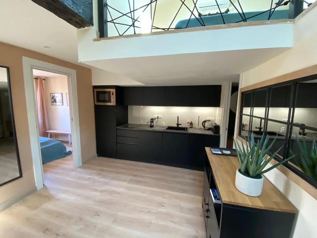 06A2 - Cœur du Vieux Nice bel appartement moderne rénové - photo 10