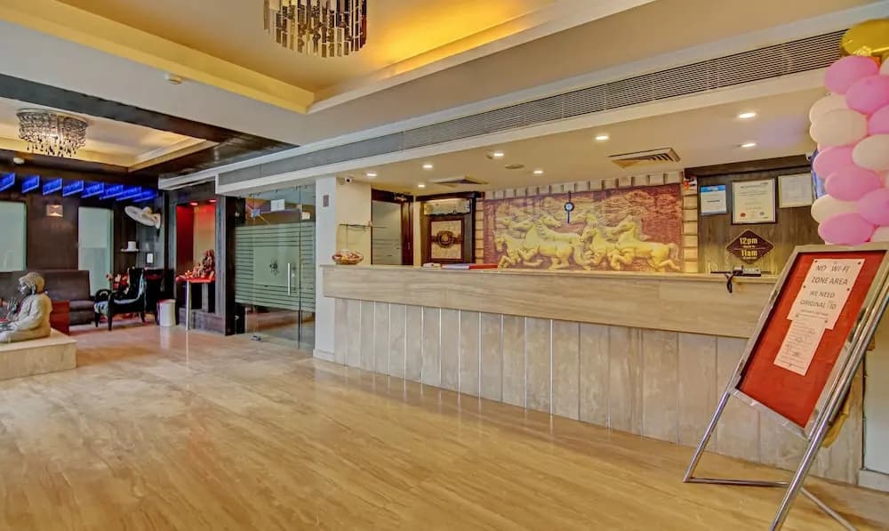 Treebo Premium Relax Inn Patel Nagar - photo 12