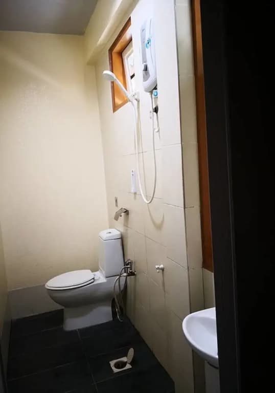 Riverbank Dungun Guesthouse & Cafe - photo 10