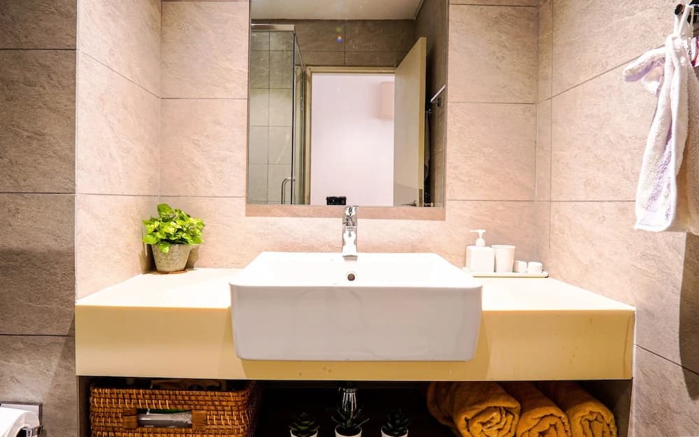 Vivo SOHO Suites by Airhost - photo 8