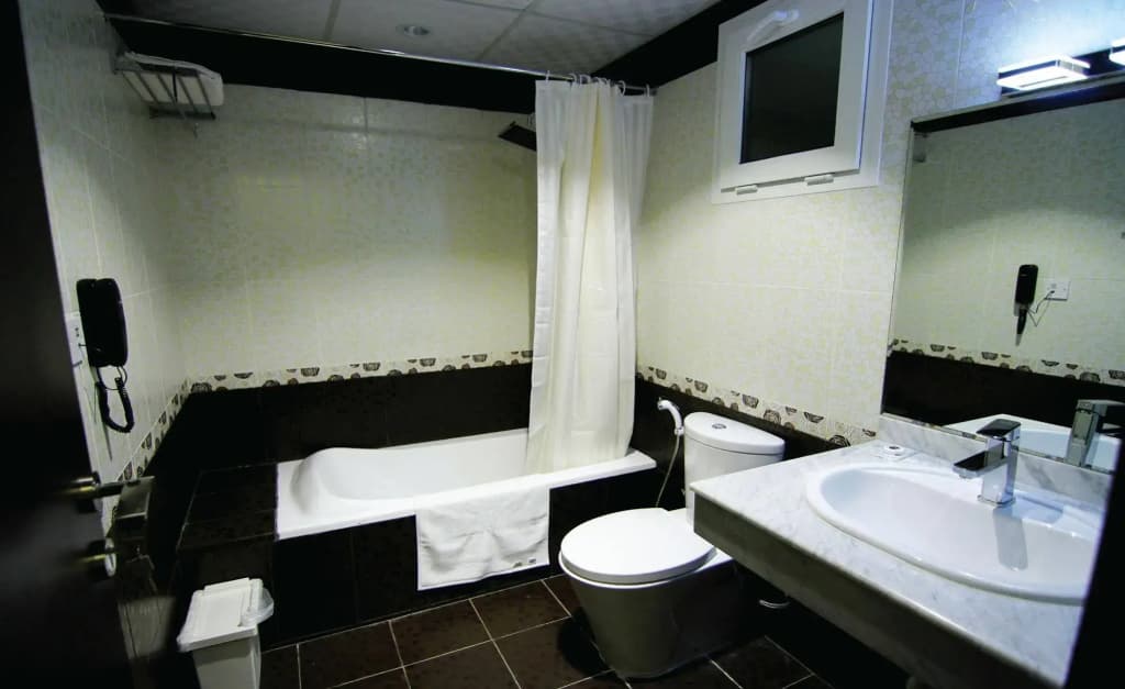 Remas Hotel Suites - photo 10