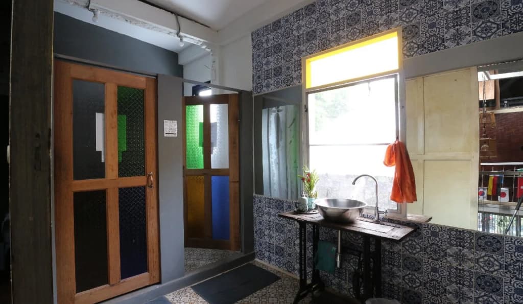 Nivas Siam Hostel - photo 8
