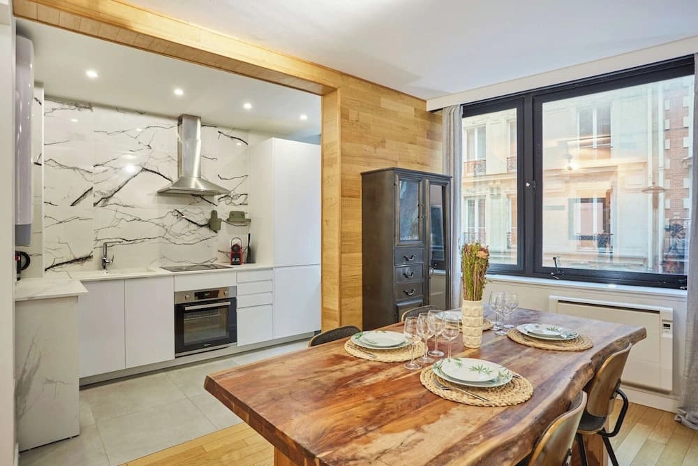 Charming Apartement Center of Paris Montmartre - photo 10