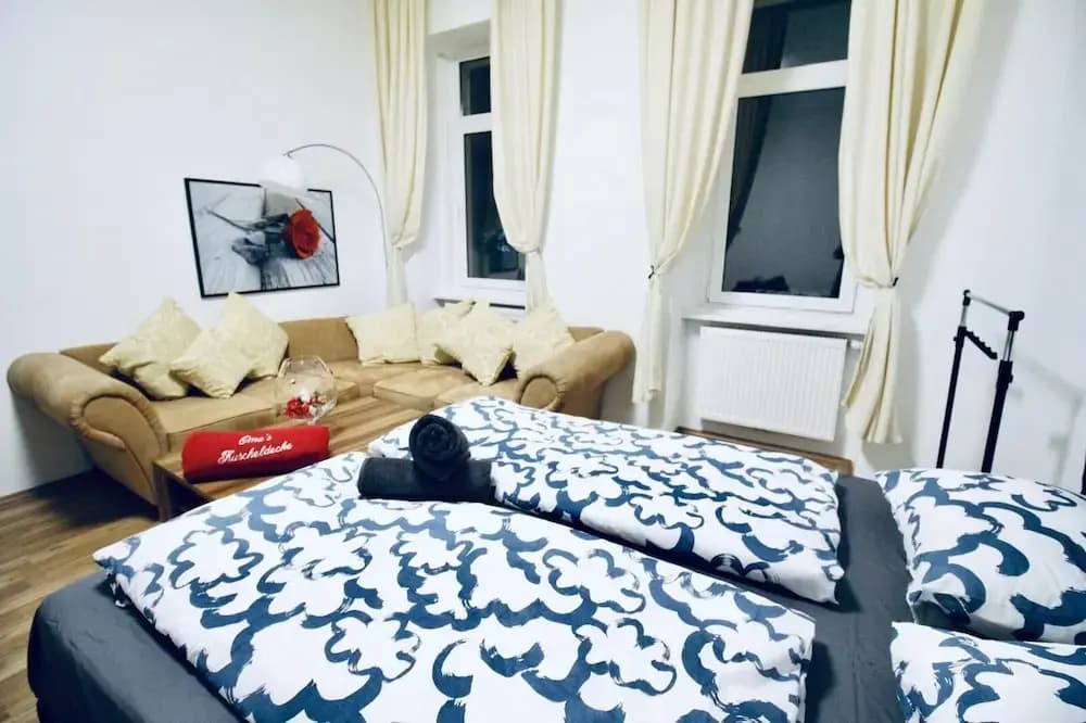 Cozy 2BR Apartment Near Augarten - photo 1