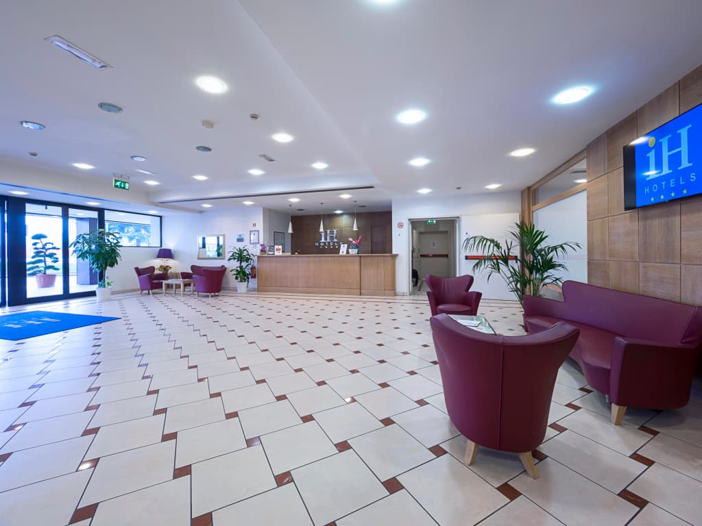 IH Hotels Firenze Business - photo 2