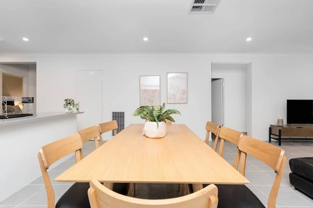 Resortstyle 4BR House With Parking@werribee - photo 12