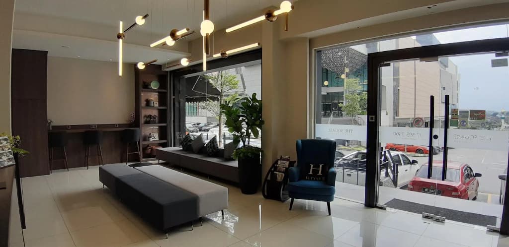 The Square Hotel - photo 8