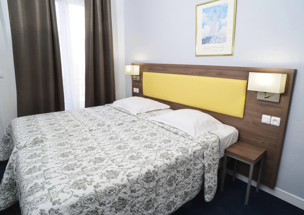 Hôtel Ambassadeur - photo 4