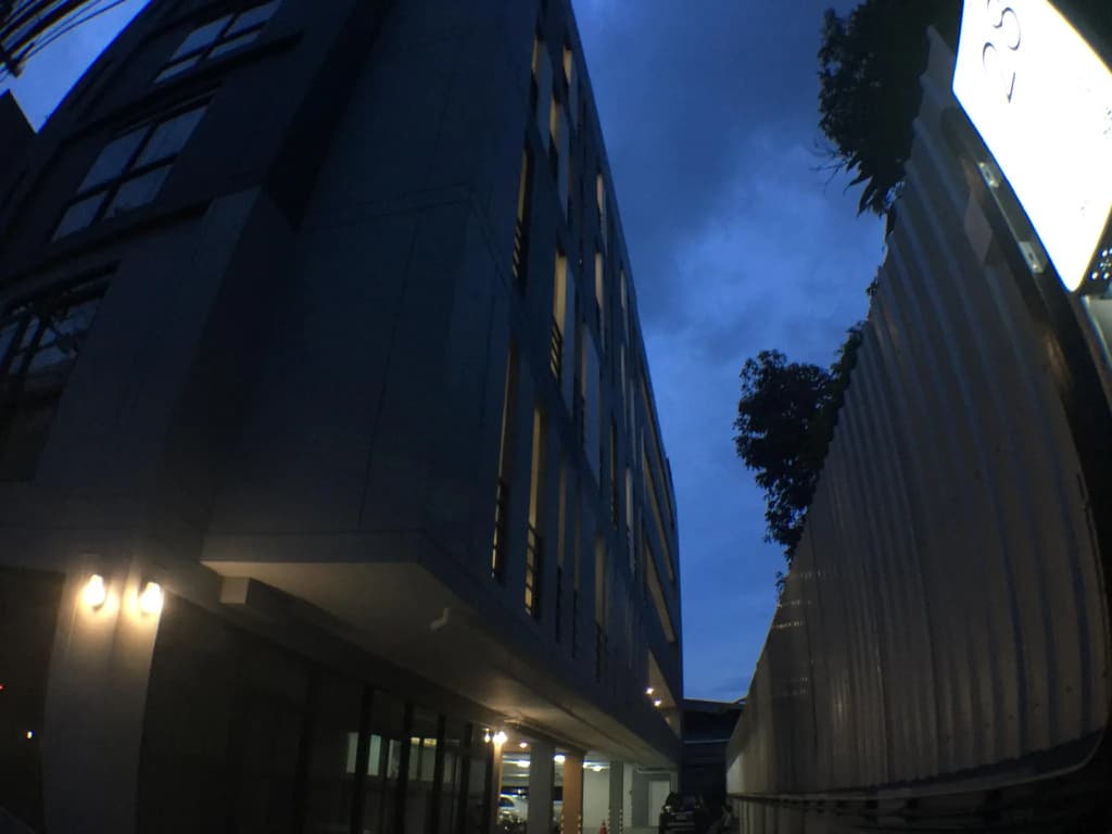 28 Place - main photo