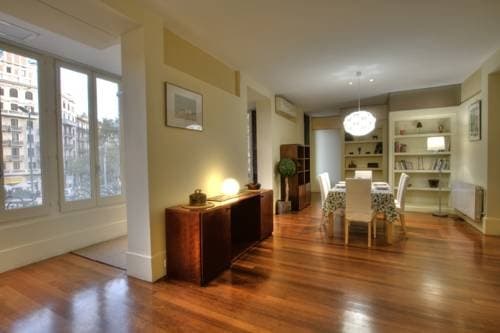 BCN Whynot Granvia Apartments - photo 9