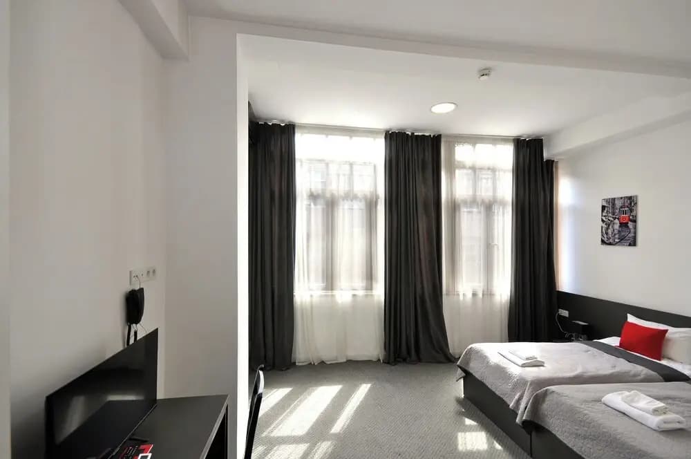 Median Inn - photo 3