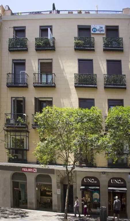 Ava Rooms - main photo