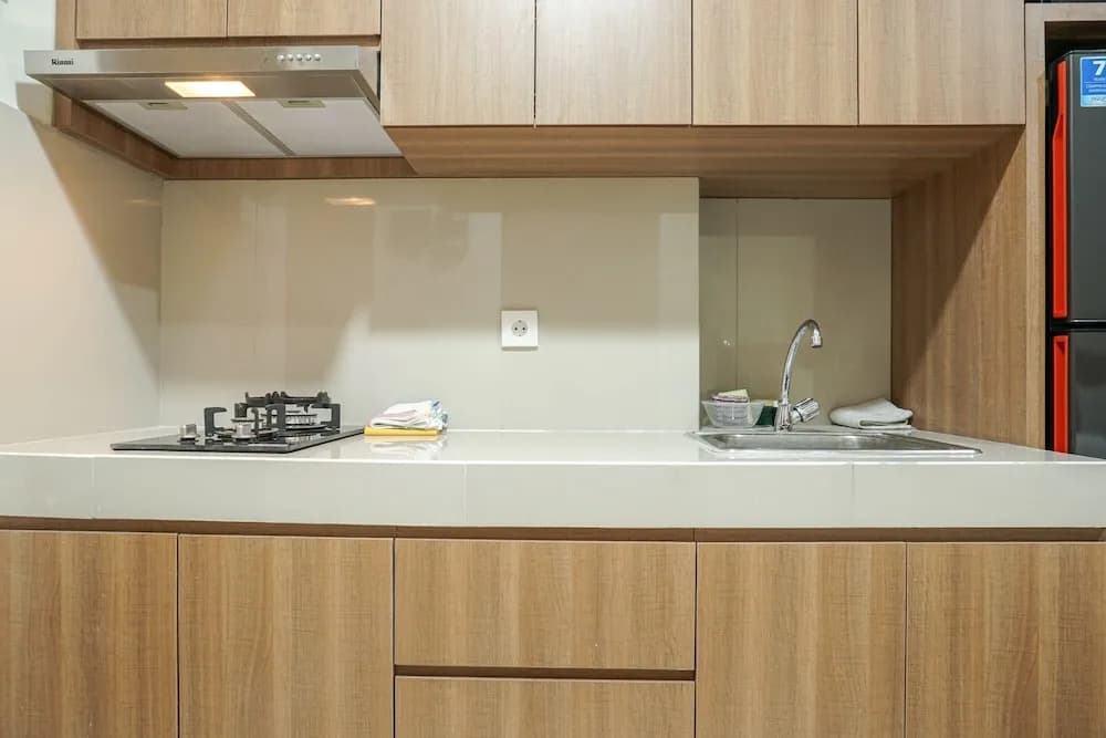 Minimalist And Comfy Puri Orchard Studio Apartment - photo 16