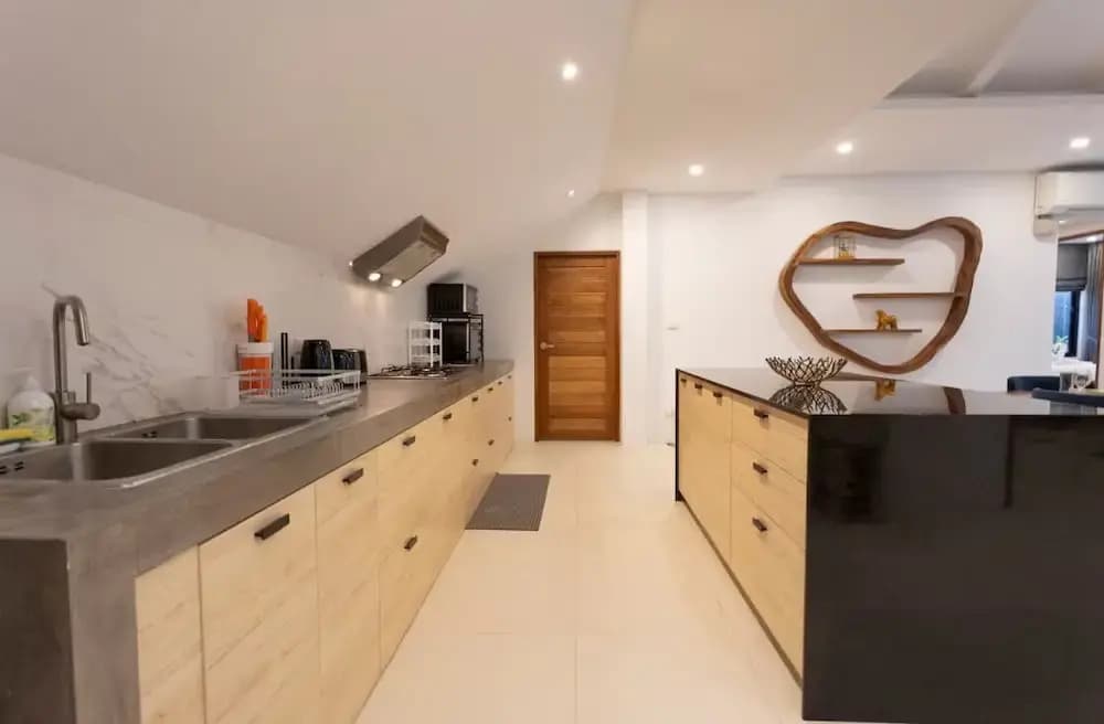 Tropical 3BR Escape Pool Style V90 - photo 1