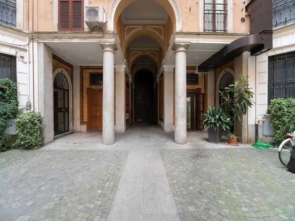 Chic Apartment in Cental Milan - photo 1