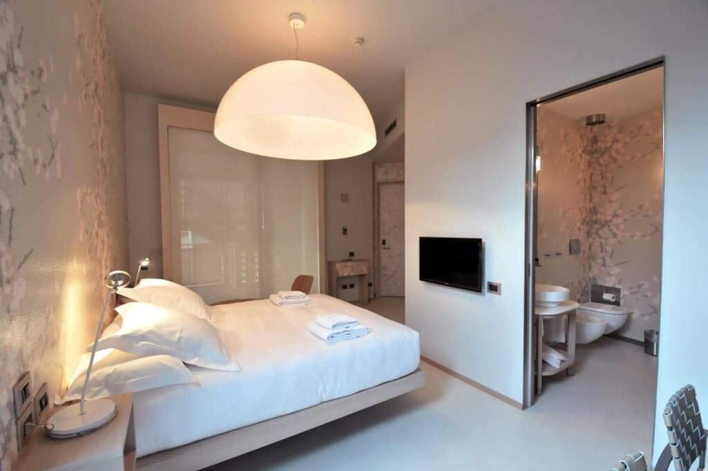 NU Hotel - photo 4