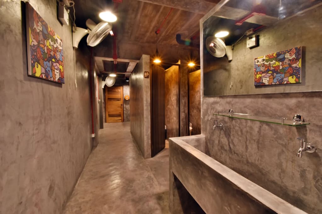 Sleeper Hostel - photo 17