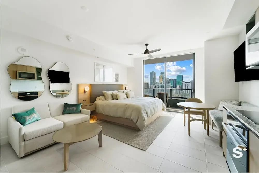 Miami Luxury Studio With City View - photo 2
