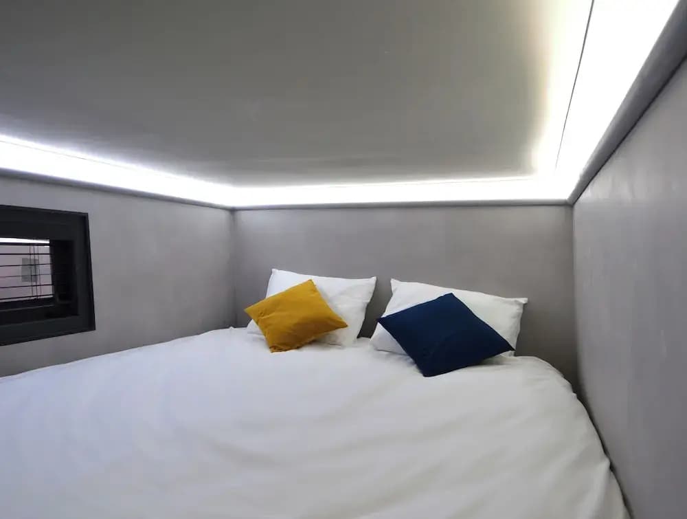 The Hyve Capsule hostel Amsterdam - photo 7