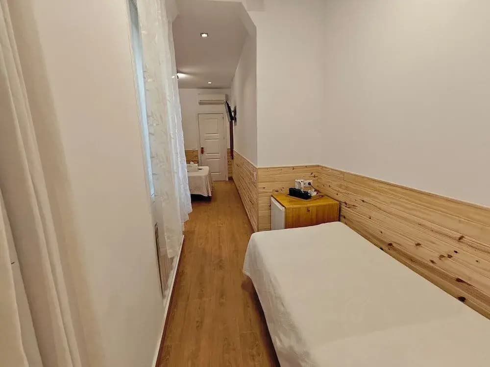 Hostal Aliste - photo 22