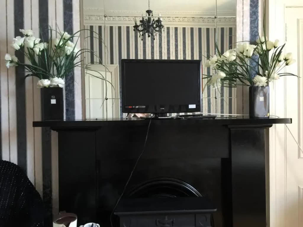 Marchhall Accommodation - photo 11