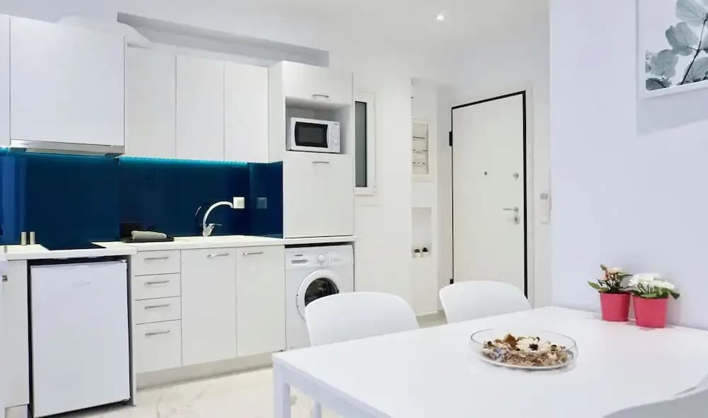 Chill Minimal Apt in Athens - photo 14